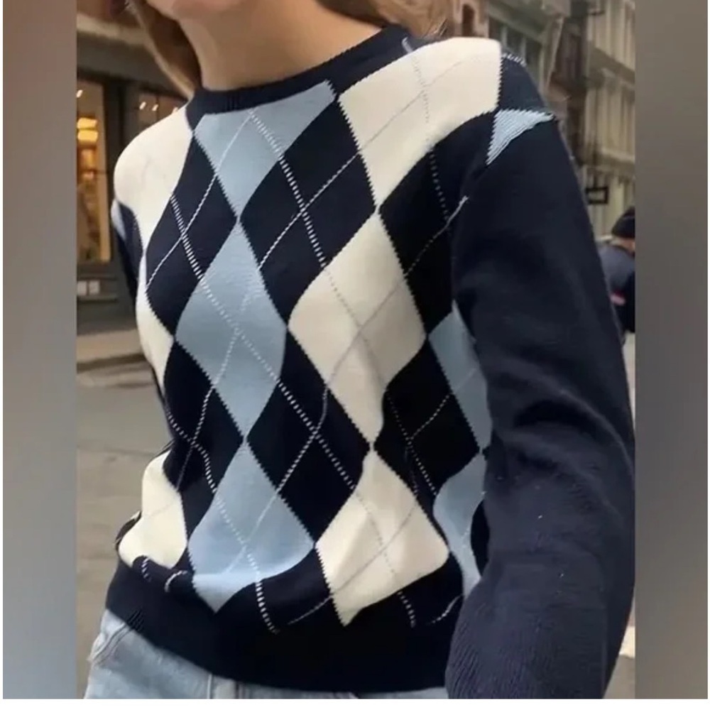 Brandy Melville Argyle Crewneck Sweater navy one size 100-% cotton - Picture 2 of 9